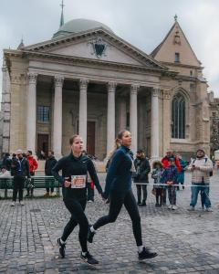 Escalade Clement-100
